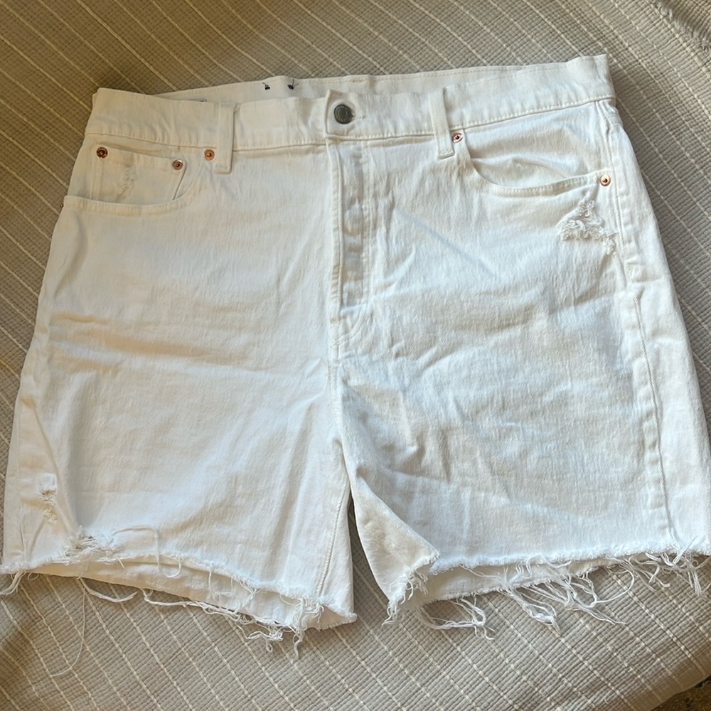 GAP High Rise White Shorts